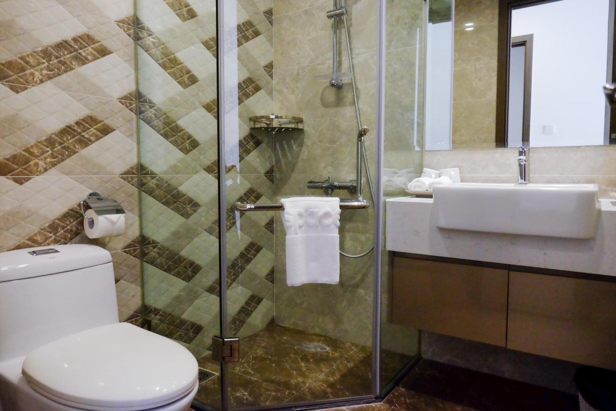 Aspaces Serviced Apartments - Vinhomes West Point Hanoi Bagian luar foto